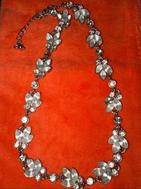 Silver Floral Crystal Necklace - Elegant Women’s Jewelry